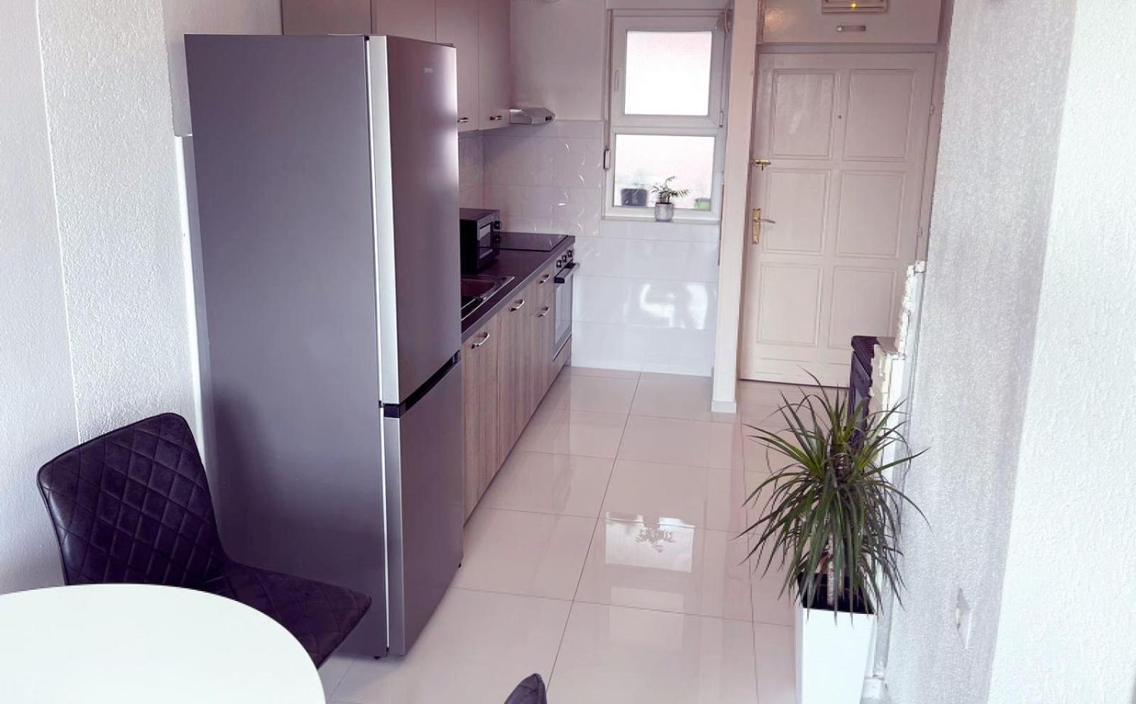 Apartman Moon ซาดาร์ ภายนอก รูปภาพ