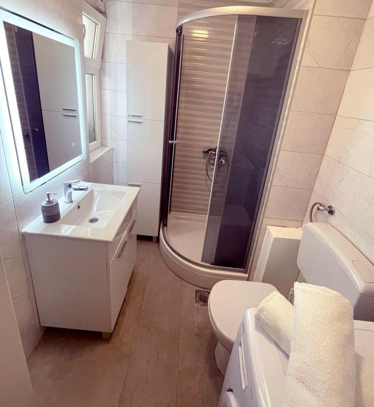 Apartman Moon ซาดาร์ ภายนอก รูปภาพ
